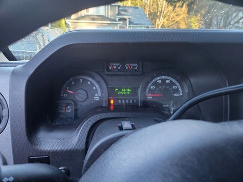 Used 2012 Ford E-250 and Econoline 250 w/ PWR Group image 12