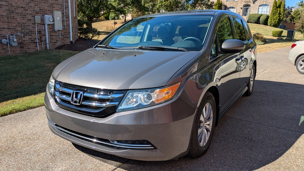 Used 2015 Honda Odyssey EX image 1