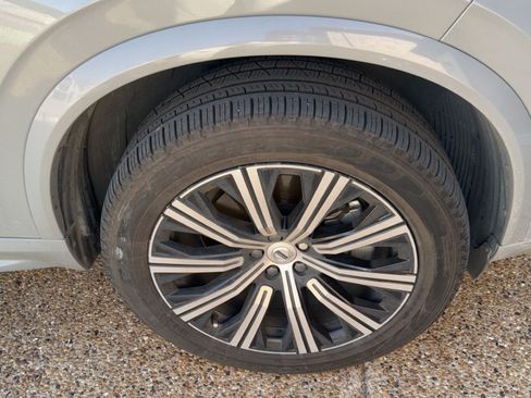 Used 2025 Volvo XC90 B6 Plus w/ Protection Package Premier image 7