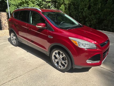 Used 2014 Ford Escape Titanium FWD image 1