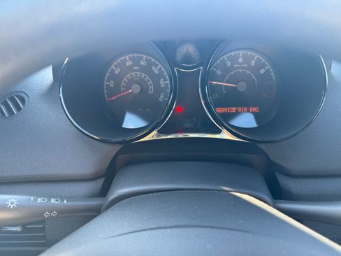 Used 2007 Saturn Sky image 12