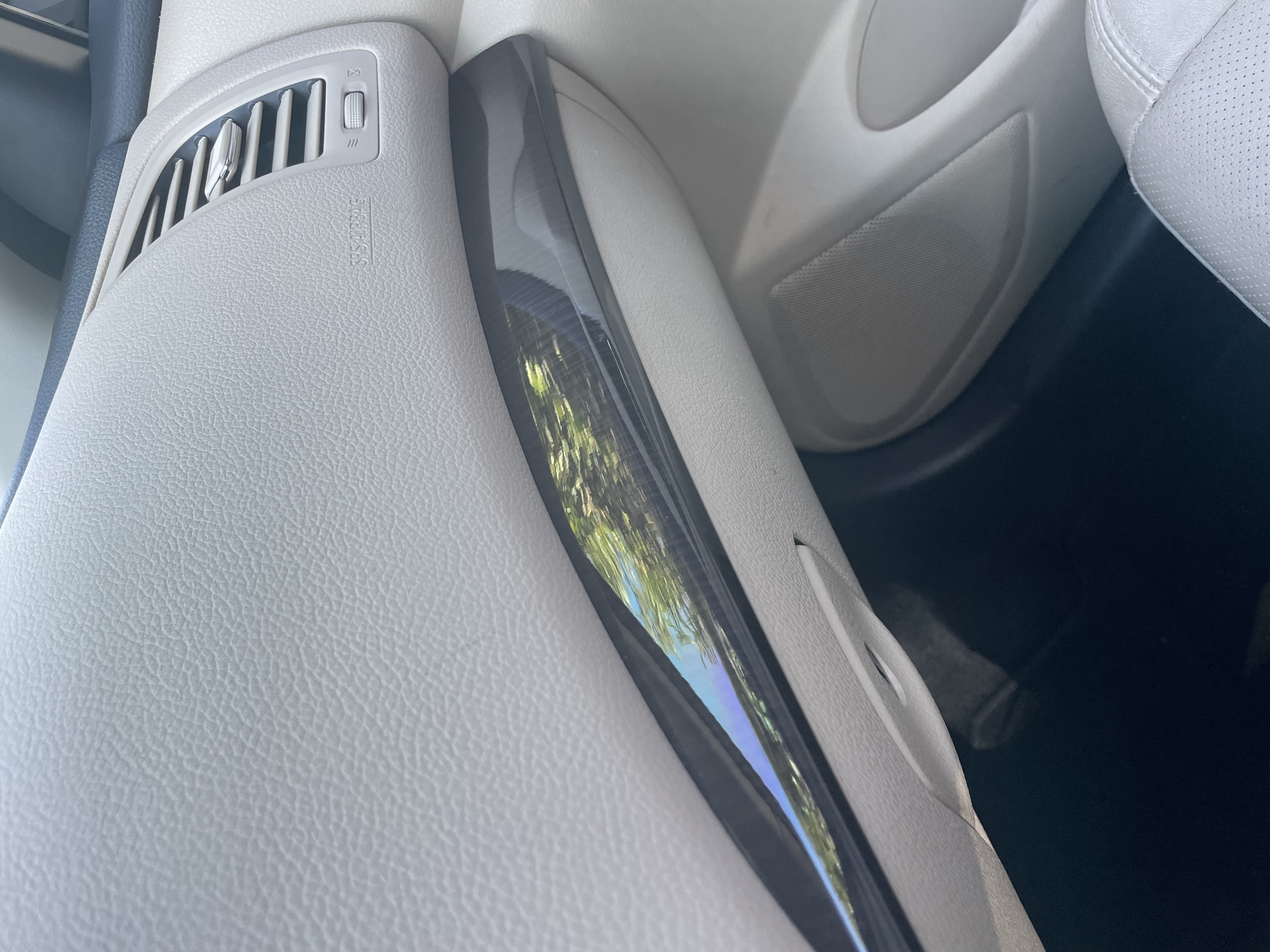 Used 2015 Nissan Altima 2.5 SL w/ Technology Package FWD image 19