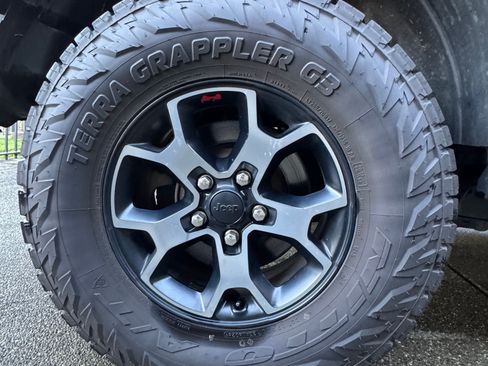 Used 2018 Jeep Wrangler Unlimited Rubicon image 15