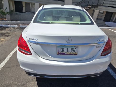 Used 2015 Mercedes-Benz C 300 4MATIC Sedan image 11