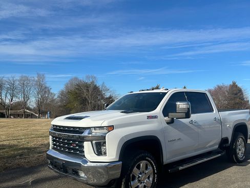 Used 2022 Chevrolet Silverado 3500 LTZ image 6