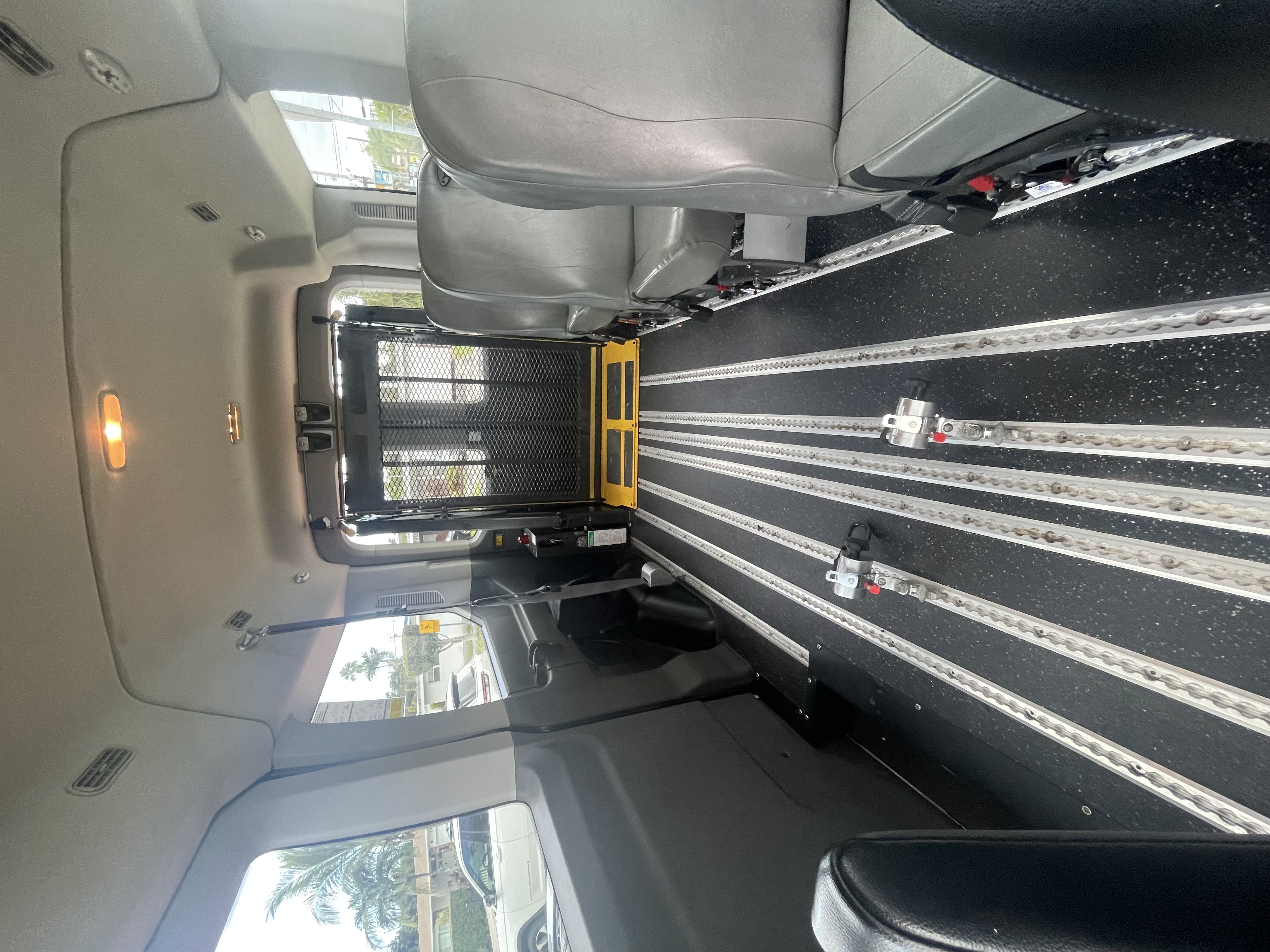 Used 2020 Ford Transit 150 XL RWD image 9