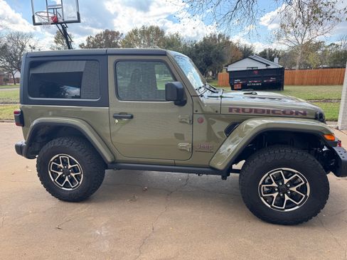 Used 2025 Jeep Wrangler Rubicon w/ Steel Bumper Group image 2