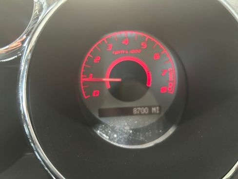 Used 2007 Pontiac Solstice Convertible image 11