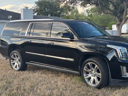 Used 2015 Cadillac Escalade ESV Premium image 1