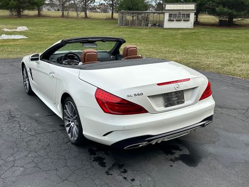 Used 2018 Mercedes-Benz SL 550 image 15