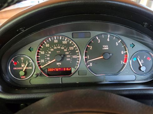 Used 2001 BMW Z3 2.5i image 13