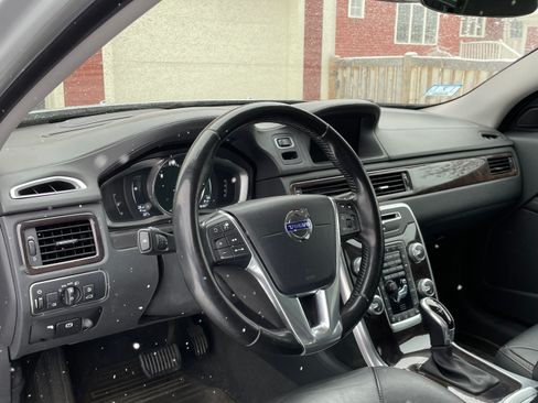 Used 2016 Volvo XC70 T5 Platinum w/ Climate Package image 5