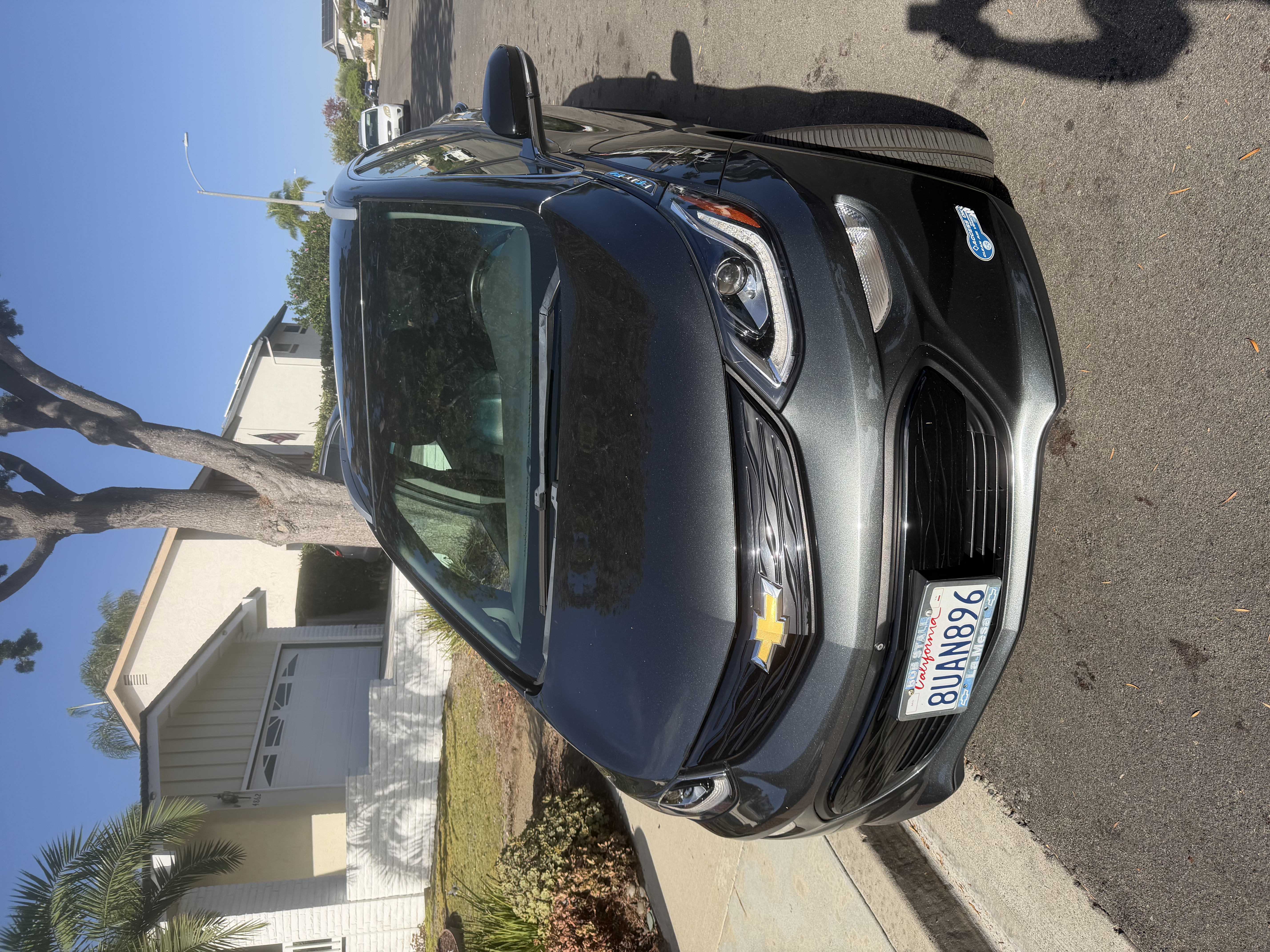 Used 2020 Chevrolet Bolt Premier w/ Infotainment Package FWD image 19