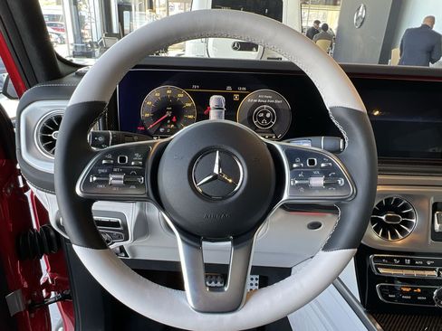 Used 2021 Mercedes-Benz G 550 image 12