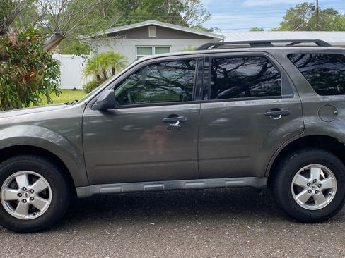 Used 2010 Ford Escape XLT image 15
