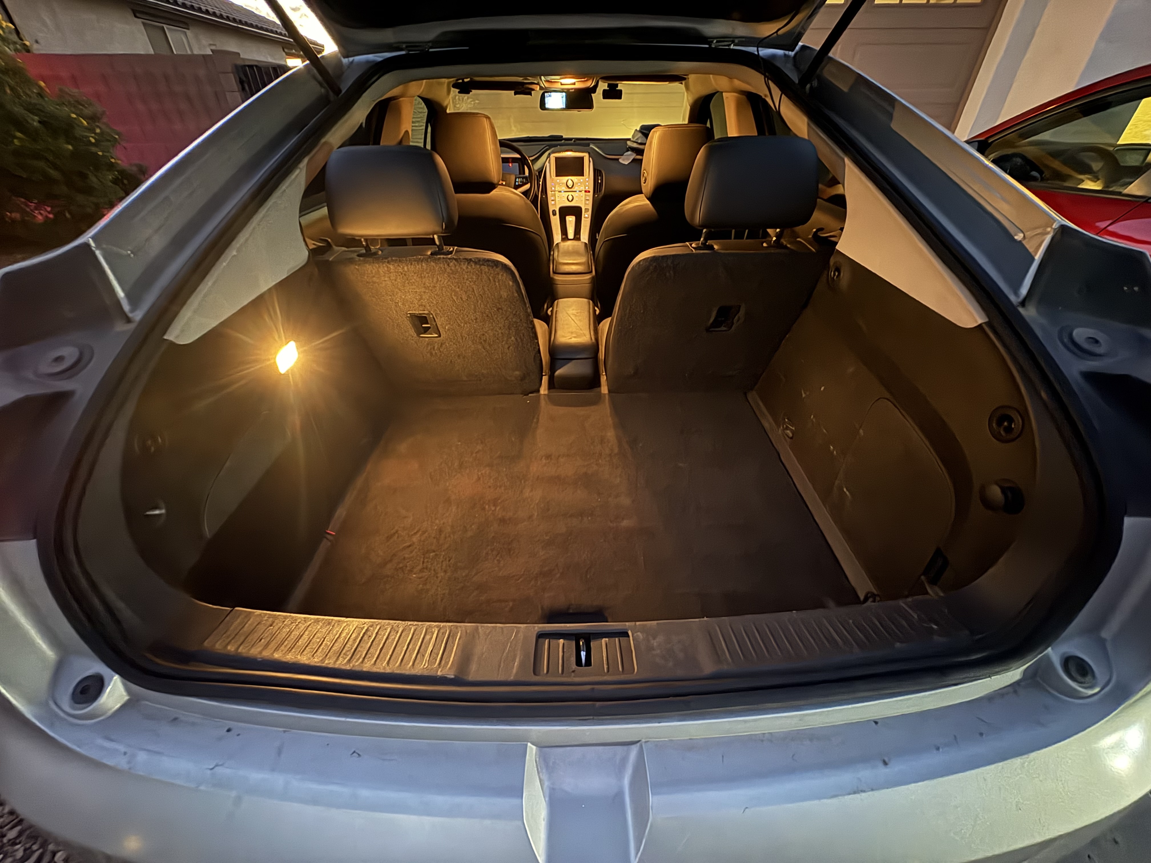 Used 2014 Chevrolet Volt Premium w/ Premium Trim Package FWD image 16