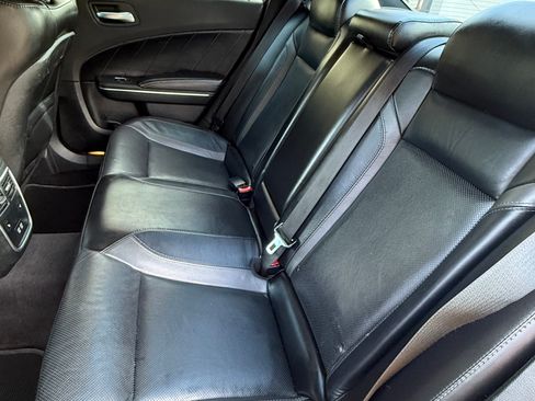 Used 2017 Dodge Charger R/T w/ Plus Group RWD image 13