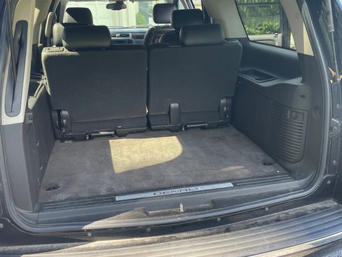 Used 2009 GMC Yukon XL Denali AWD/4WD image 9