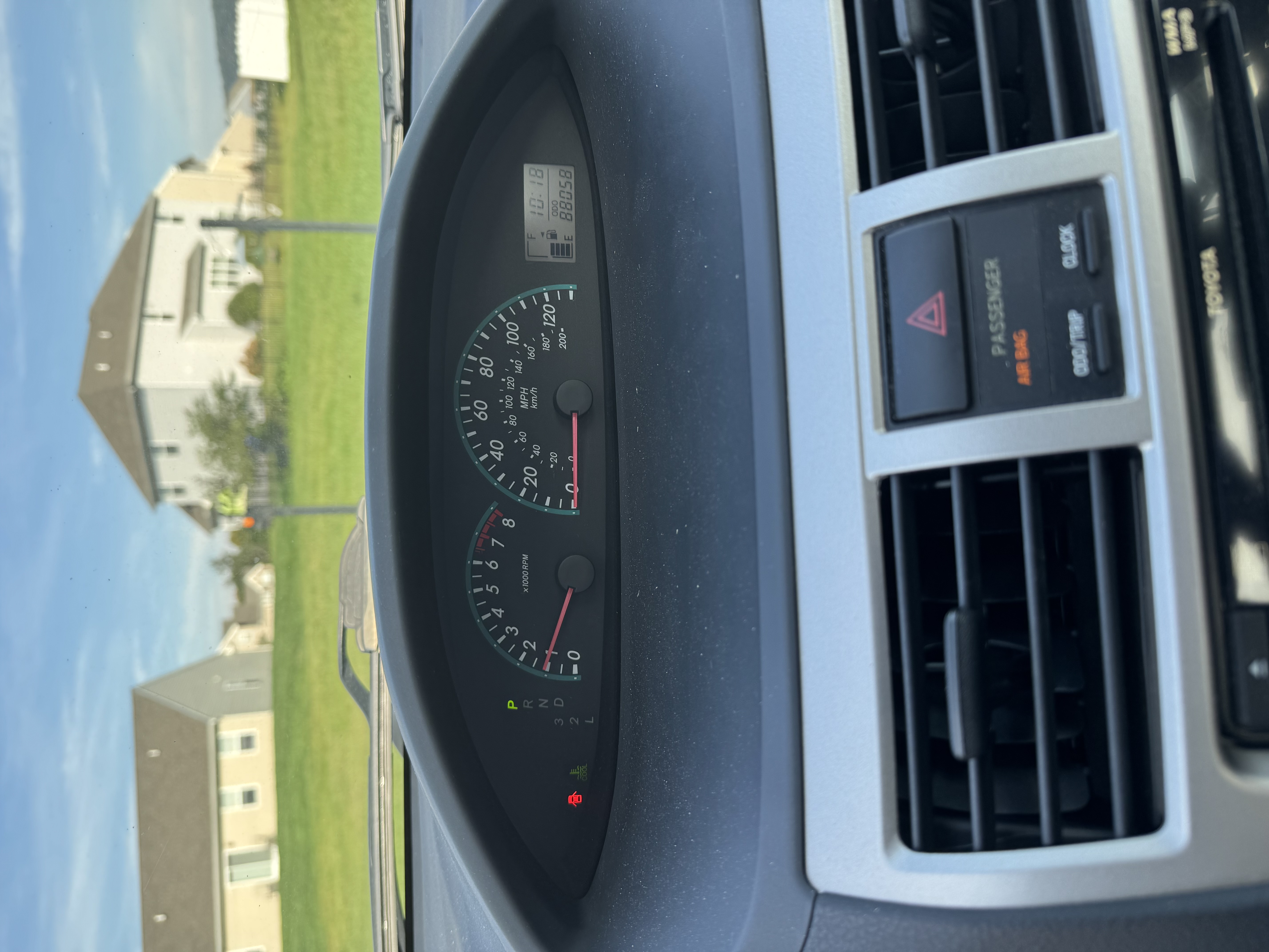 Used 2010 Toyota Yaris Sedan w/ Convenience Pkg FWD image 8