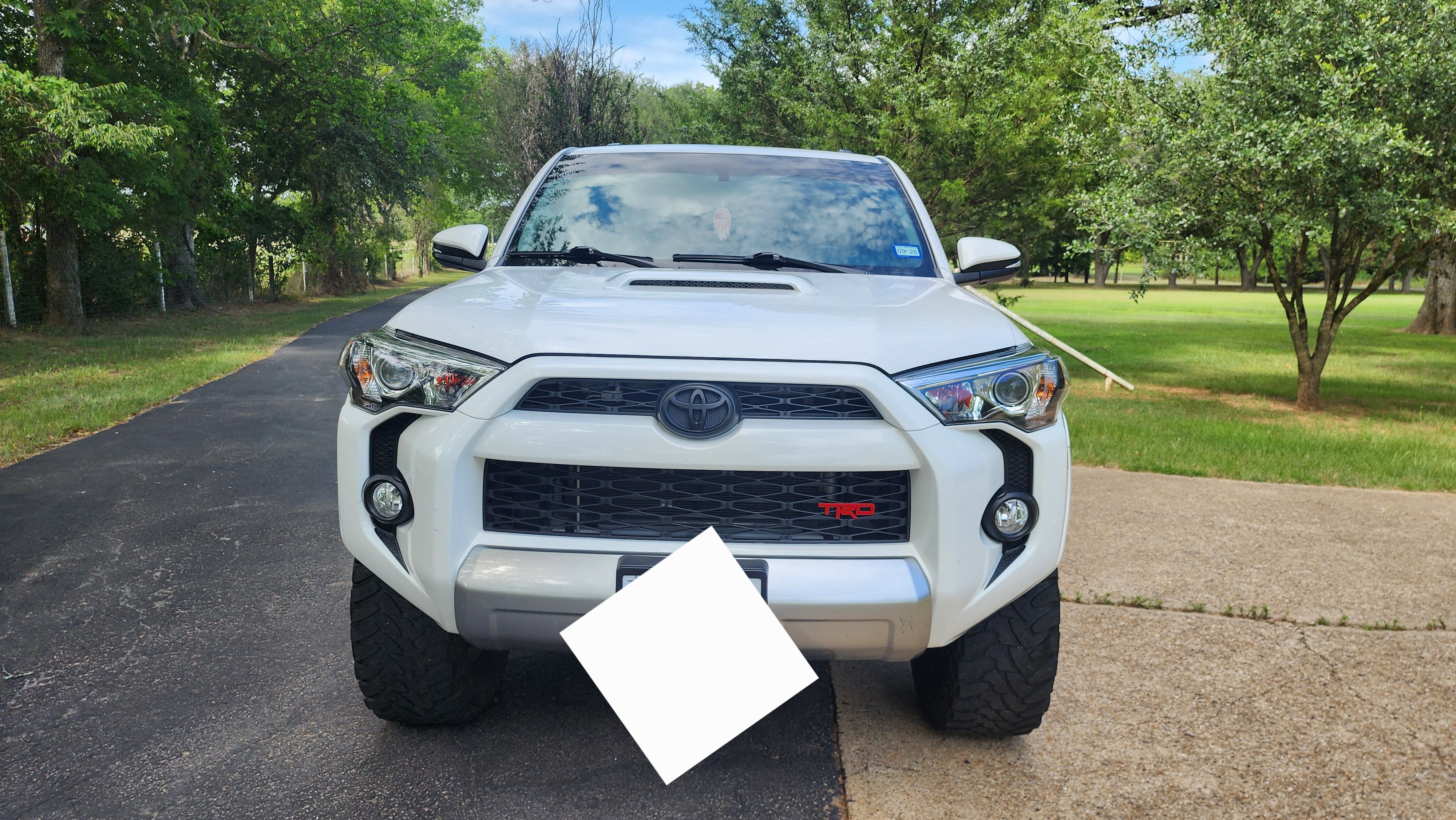 Used 2018 Toyota 4Runner TRD Off-Road Premium AWD/4WD image 2