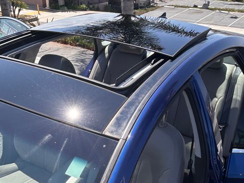 Used 2015 Hyundai Sonata Limited w/ Option Group 05 image 21