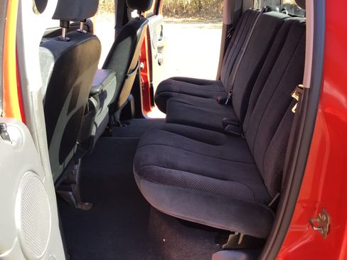 Used 2005 Dodge Ram 1500 Truck SLT w/ Quad Cab Big Horn Value Group image 10