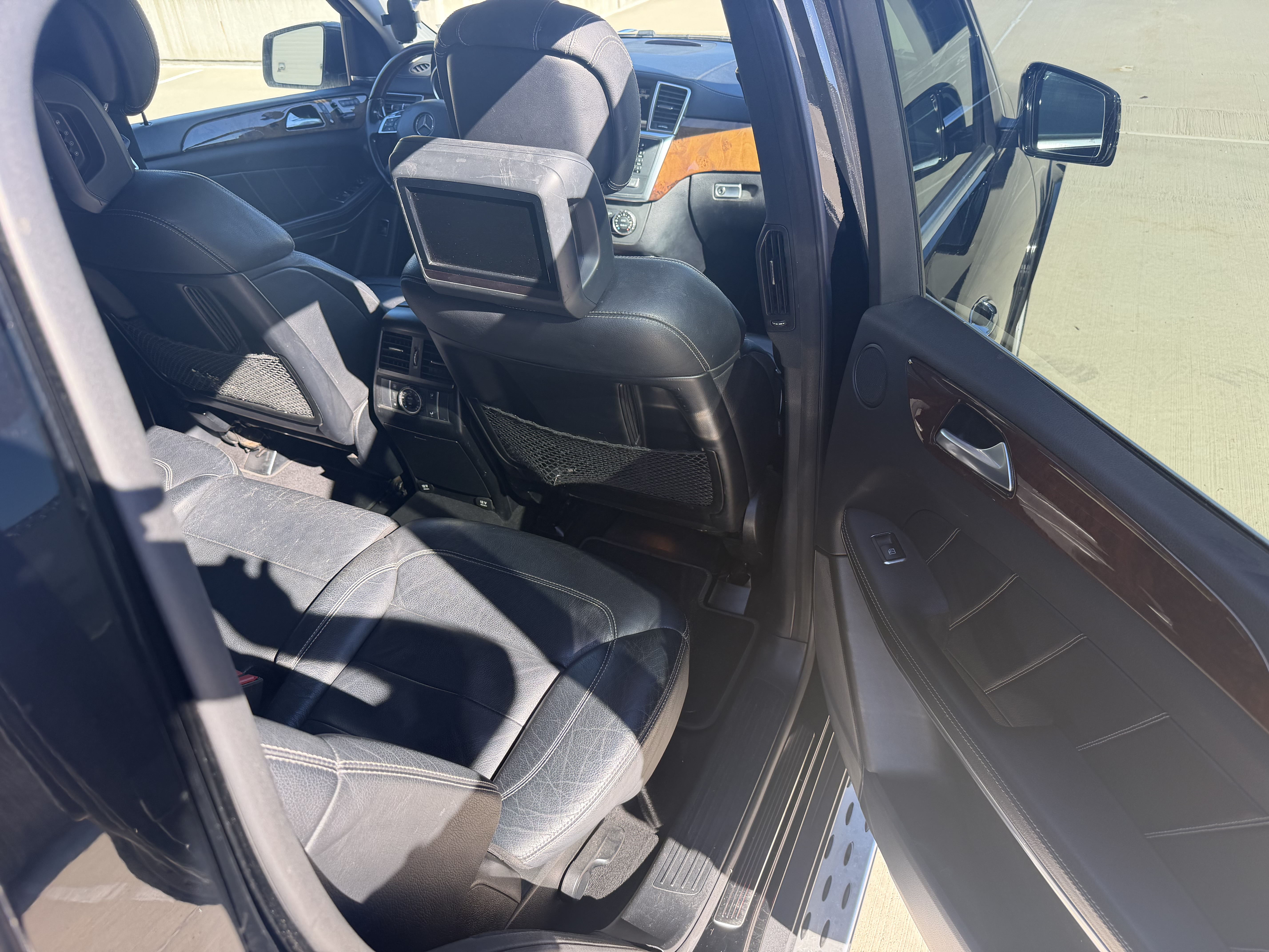 Used 2014 Mercedes-Benz GL 550 4MATIC image 14