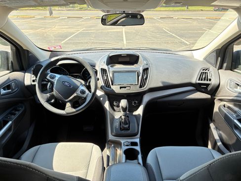Used 2015 Ford Escape SE image 5