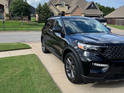 Used 2022 Ford Explorer XLT w/ Equipment Group 202A