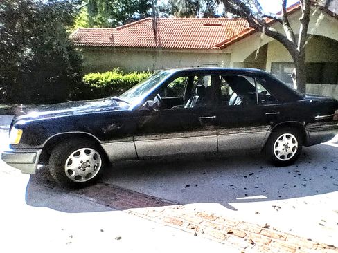 Used 1995 Mercedes-Benz E 300 Sedan image 19
