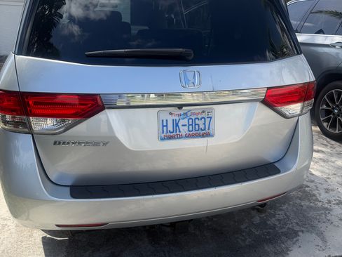 Used 2015 Honda Odyssey EX image 4