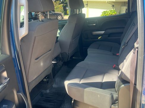 Used 2017 Chevrolet Silverado 1500 LT w/ LT Convenience Package image 10