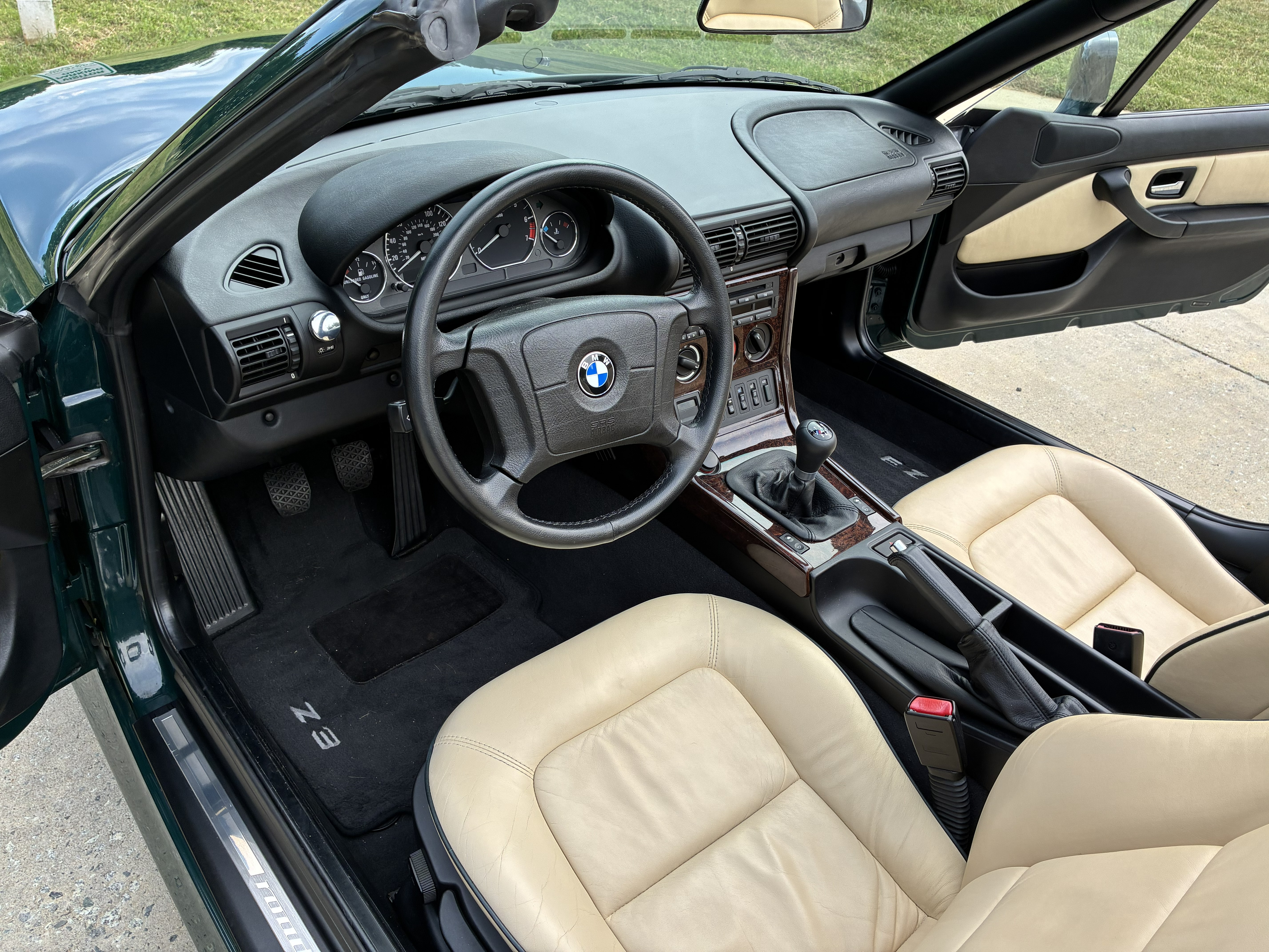Used 1999 BMW Z3 2.8 RWD image 21