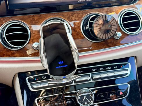 Used 2017 Mercedes-Benz E 300 image 17