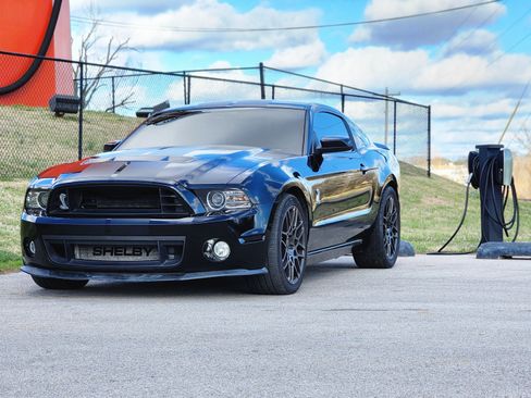 Used 2014 Ford Mustang Shelby GT500 w/ Equipment Group 821A image 1
