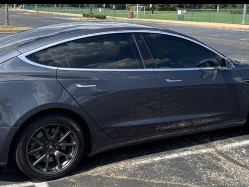 Used 2019 Tesla Model 3 Long Range AWD/4WD image 2