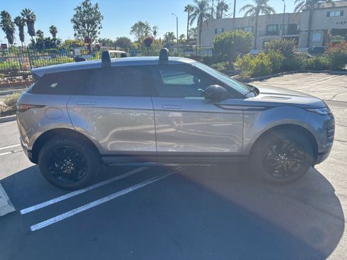 Used 2023 Land Rover Range Rover Evoque R-Dynamic S AWD/4WD image 4