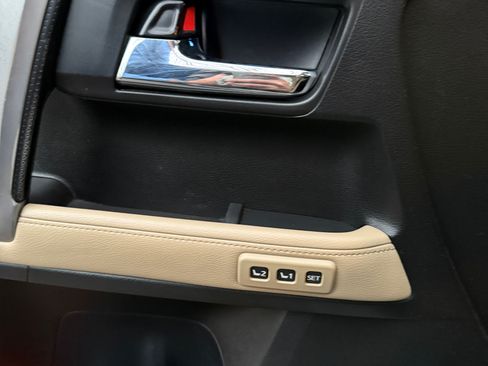 Used 2016 Toyota 4Runner Limited image 24