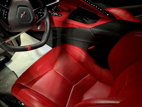 Used 2022 Chevrolet Corvette Stingray Premium Conv w/ Z51 Performance Package image 16