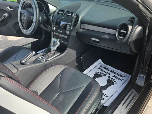 Used 2008 Mercedes-Benz SLK 280 image 11