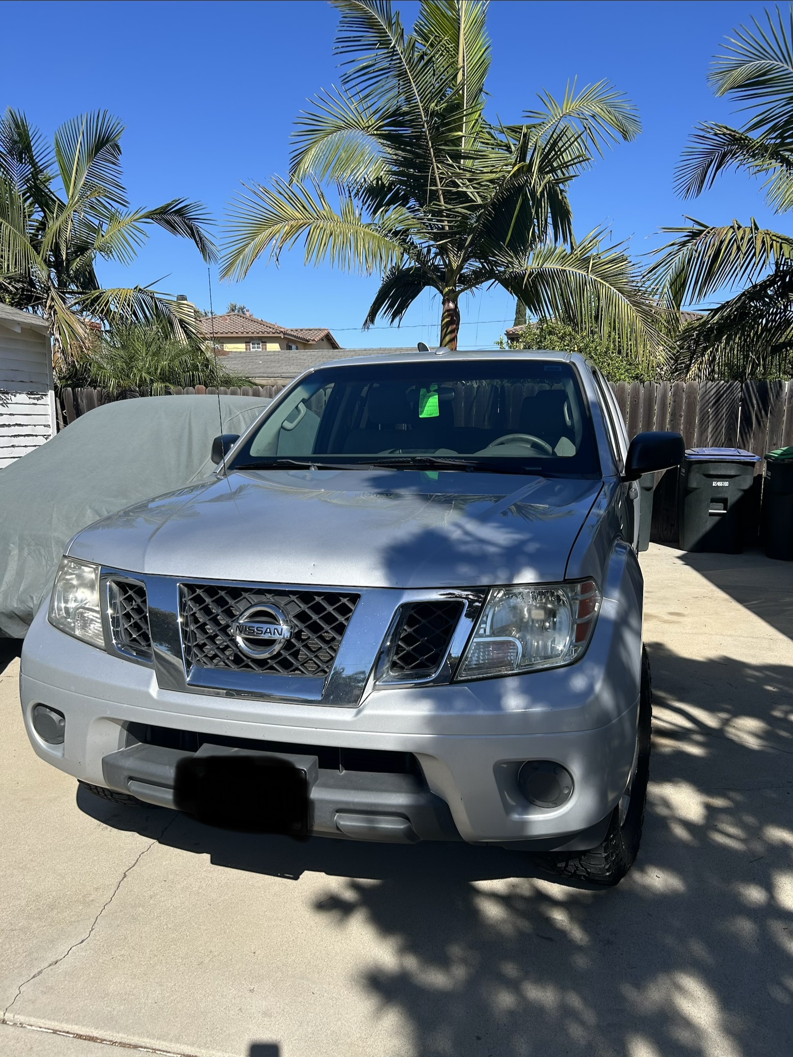 Used 2013 Nissan Frontier SV RWD image 2