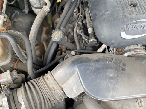 Used 2002 Chevrolet Silverado 2500 LS AWD/4WD image 11