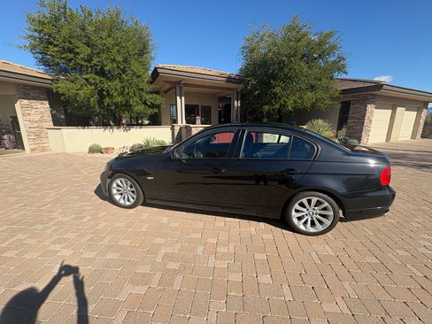 Used 2011 BMW 328i Sedan image 2