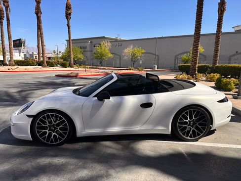 Used 2013 Porsche 911 Carrera image 2