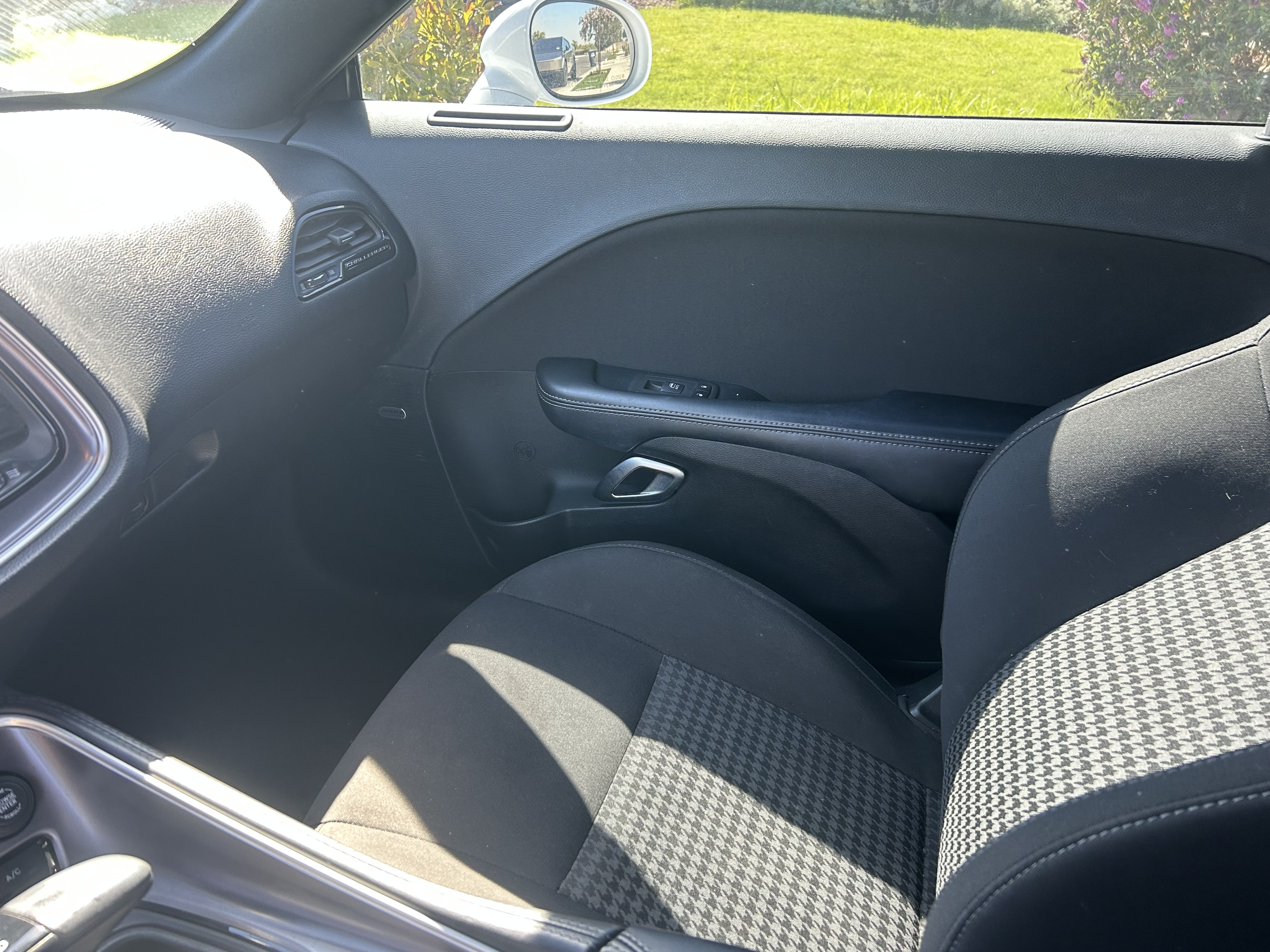 Used 2019 Dodge Challenger GT w/ Blacktop Package RWD image 17