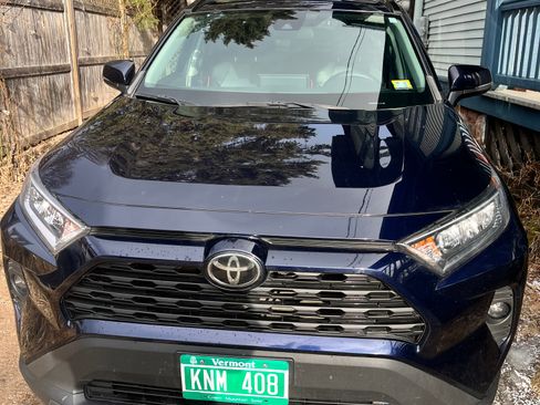 Used 2020 Toyota RAV4 XLE w/ All Weather Liner Package image 2