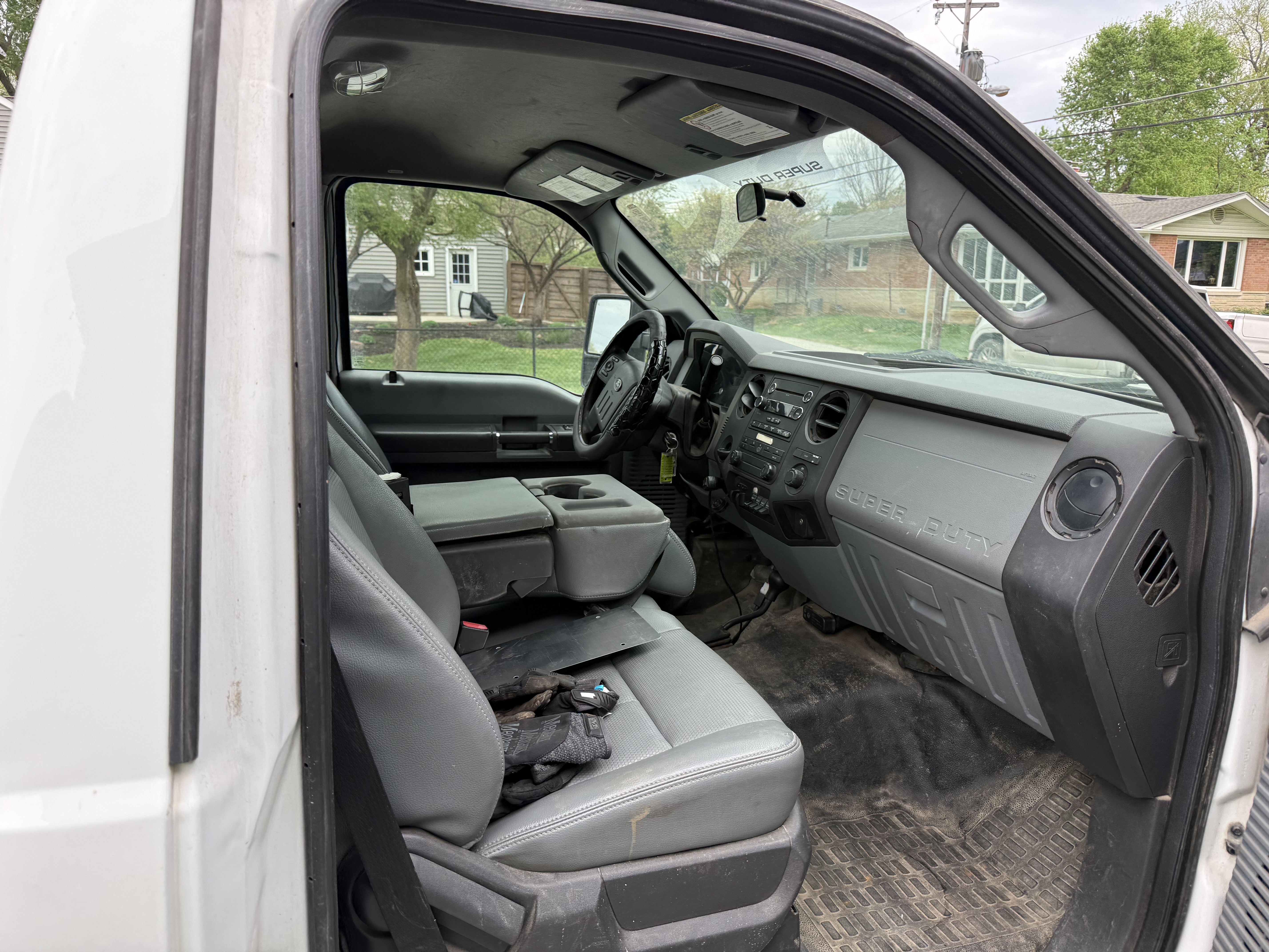 Used 2014 Ford F550 4x4 Regular Cab Super Duty image 4