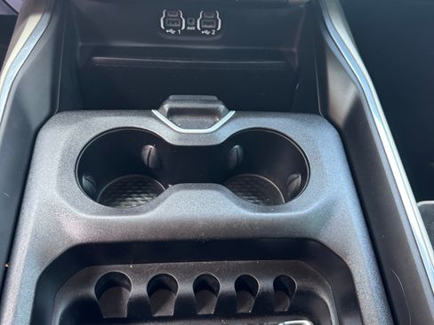Used 2021 RAM 1500 Laramie RWD image 21