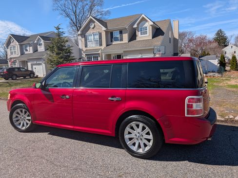 Used 2010 Ford Flex SEL image 5