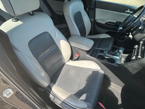 Used 2018 Kia Sportage EX w/ EX Sport Appearance Package FWD image 11